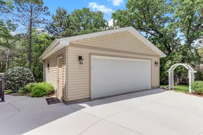 645 Warner Avenue S, Mahtomedi, MN 55115 - Photo 48