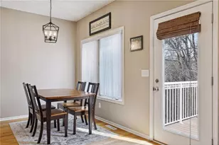 15843 Porchlight Ln, Eden Prairie, MN 55347 - Photo 4