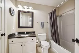 15843 Porchlight Ln, Eden Prairie, MN 55347 - Photo 18