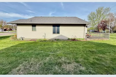 126 W Hilltop Drive, Fergus Falls, MN 56537 - Photo 40
