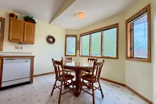 126 W Hilltop Dr, Fergus Falls, MN 56537 - Photo 8
