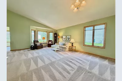 126 W Hilltop Drive, Fergus Falls, MN 56537 - Photo 10