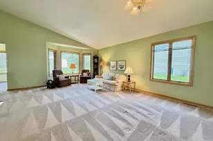 126 W Hilltop Dr, Fergus Falls, MN 56537 - Photo 10