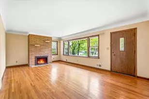 1638 Glenview Ct, Arden Hills, MN 55112 - Photo 8
