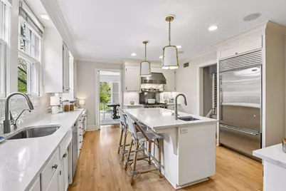 2240 W Lake Of The Isles Parkway, Minneapolis, MN 55405 - Photo 26