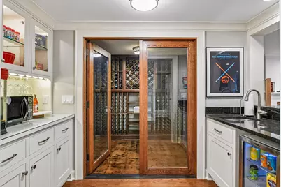 2240 W Lake Of The Isles Parkway, Minneapolis, MN 55405 - Photo 58
