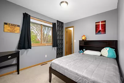 4414 Urbandale Court N, Plymouth, MN 55446 - Photo 16