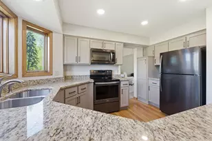 6989 Wyndham Alcove, Woodbury, MN 55125 - Photo 6