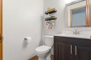 6989 Wyndham Alcove, Woodbury, MN 55125 - Photo 32