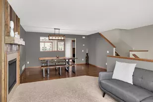 15194 Farnham Ave N, Hugo, MN 55038 - Photo 8