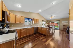 425 Hazeltine Pl NE, Owatonna, MN 55060 - Photo 12