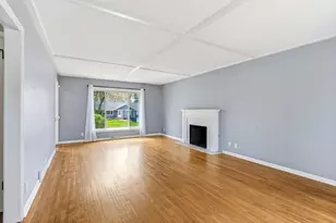 16304 Temple Dr, Minnetonka, MN 55345 - Photo 6