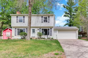 16304 Temple Dr, Minnetonka, MN 55345 - Photo 2