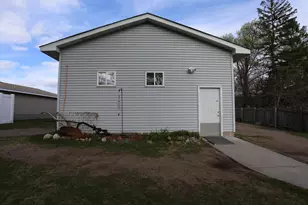 2626 Wingfield Ave, Anoka, MN 55303 - Photo 2