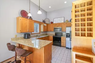 512 Hyde Ave N, Mahtomedi, MN 55115 - Photo 12