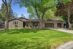 3938 Blackhawk Cir, Eagan, MN 55122 - Photo 8