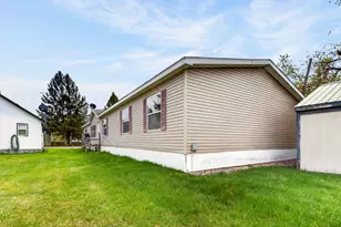 425 6th Ave W, Floodwood, MN 55736 - Photo 2