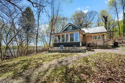 6711 Mohawk Drive, Chanhassen, MN 55317 - Photo 1