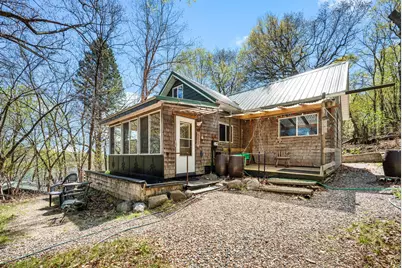 6711 Mohawk Drive, Chanhassen, MN 55317 - Photo 2