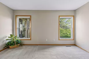 14301 Bedford Dr, Eden Prairie, MN 55346 - Photo 16