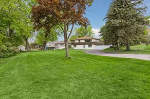 868 Oakwood Dr, Anoka, MN 55303 - Photo 30