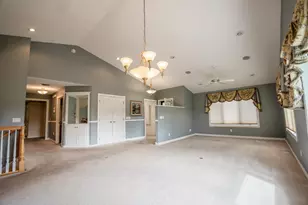 211 Valley View Dr SE, Willmar, MN 56201 - Photo 6