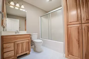211 Valley View Dr SE, Willmar, MN 56201 - Photo 20