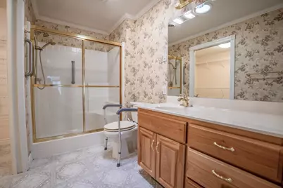 211 Valley View Drive SE, Willmar, MN 56201 - Photo 16