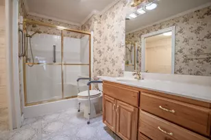 211 Valley View Dr SE, Willmar, MN 56201 - Photo 16