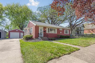 914 S Elm Ave, Owatonna, MN 55060 - Photo 1
