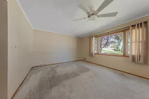 914 S Elm Ave, Owatonna, MN 55060 - Photo 14