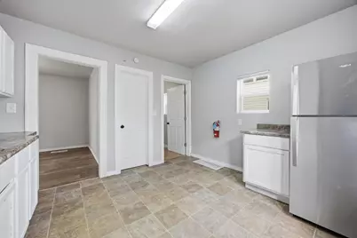 1002 4th Avenue S, Moorhead, MN 56560 - Photo 8