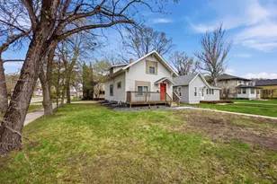 1002 4th Ave S, Moorhead, MN 56560 - Photo 2