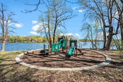 6701 Mohawk Drive, Chanhassen, MN 55317 - Photo 6