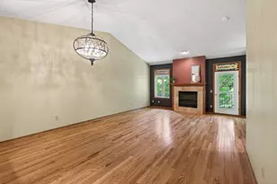 370 Mendota Road W, West Saint Paul, MN 55118 - Photo 32
