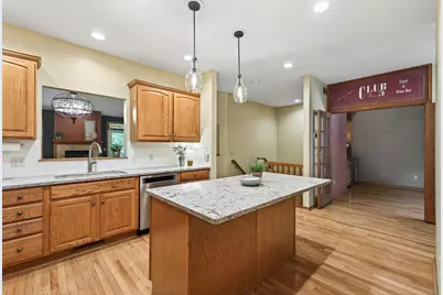 370 Mendota Road W, West Saint Paul, MN 55118 - Photo 18