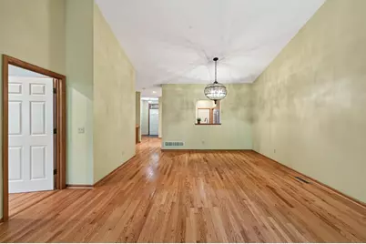 370 Mendota Road W, West Saint Paul, MN 55118 - Photo 30
