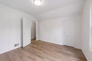 601 N Carver St, Winthrop, MN 55396 - Photo 10