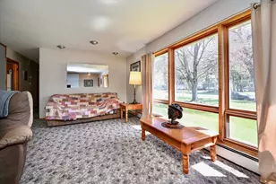 1888 Gilmore Ave, Winona, MN 55987 - Photo 4
