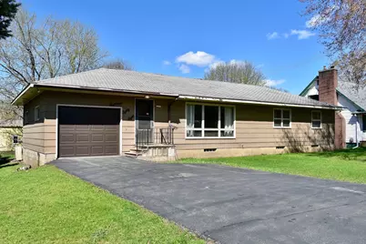 1888 Gilmore Avenue, Winona, MN 55987 - Photo 1
