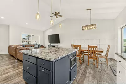 695 Marcus Pl NE, Byron, MN 55920 - Photo 4