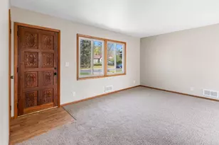 1611 E 87th St, Bloomington, MN 55425 - Photo 8