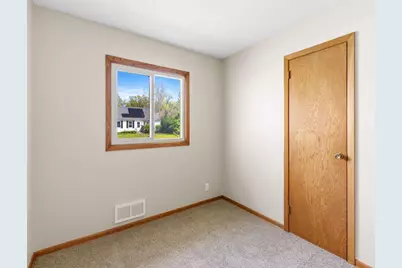1611 E 87th Street, Bloomington, MN 55425 - Photo 10