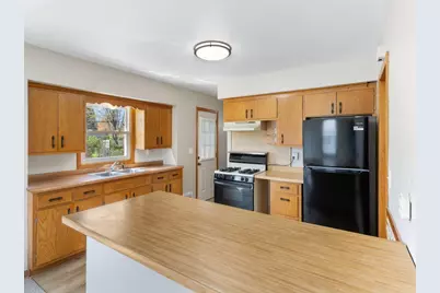 1611 E 87th Street, Bloomington, MN 55425 - Photo 6