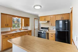 1611 E 87th St, Bloomington, MN 55425 - Photo 6