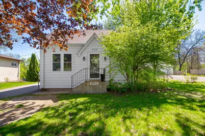 830 McKnight Road N, Maplewood, MN 55119 - Photo 1