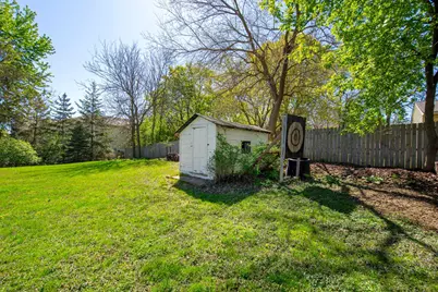 830 McKnight Road N, Maplewood, MN 55119 - Photo 30