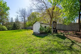 830 McKnight Rd N, Maplewood, MN 55119 - Photo 30