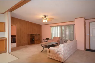 324 Mozart Avenue E, Mankato, MN 56001 - Photo 6