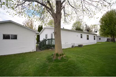 324 Mozart Avenue E, Mankato, MN 56001 - Photo 4